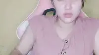 Bokep Adeline Host Pendatang Baru Cakep Mulai Buka Bukaan Dikit