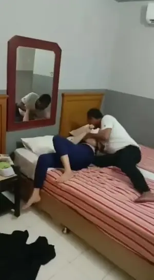 Kamera Tersembunyi Janda Selingkuh Keenakan Kena Jilmek